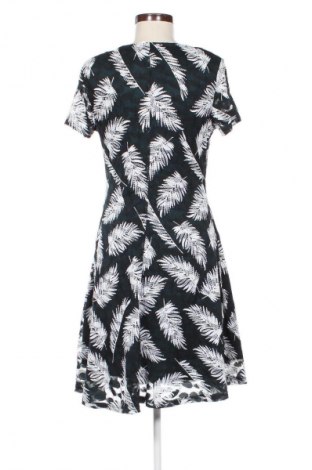 Kleid Apricot, Größe M, Farbe Mehrfarbig, Preis 33,99 €