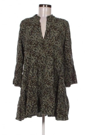 Kleid Apricot, Größe S, Farbe Mehrfarbig, Preis 33,99 €