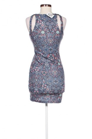 Φόρεμα Bershka, Μέγεθος M, Χρώμα Πολύχρωμο, Τιμή 15,13 €