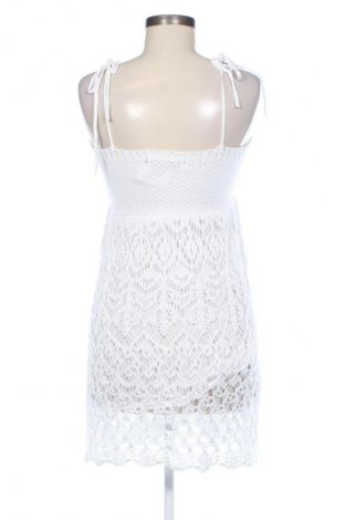 Kleid Bershka, Größe M, Farbe Weiß, Preis € 14,75