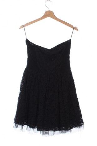 Šaty  Bershka, Veľkosť L, Farba Čierna, Cena  14,95 €