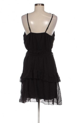Šaty  Boohoo, Velikost XL, Barva Černá, Cena  739,00 Kč