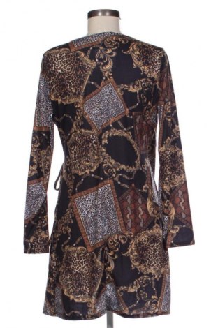 Kleid Boohoo, Größe L, Farbe Mehrfarbig, Preis 15,70 €