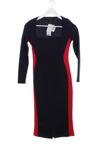 Kleid Boohoo, Größe XXS, Farbe Mehrfarbig, Preis € 23,53