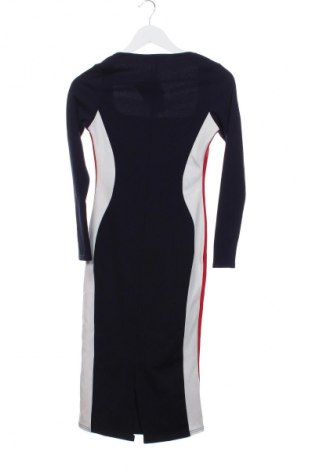 Kleid Boohoo, Größe XXS, Farbe Mehrfarbig, Preis € 23,53