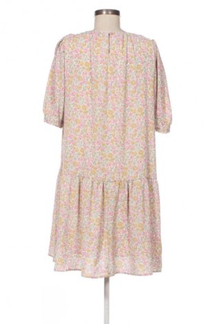 Rochie C&A, Mărime M, Culoare Multicolor, Preț 98,99 Lei