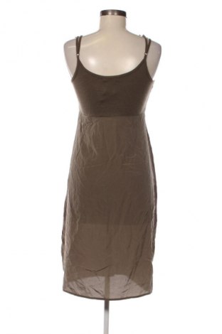 Kleid Ccdk, Größe M, Farbe Grün, Preis € 25,99