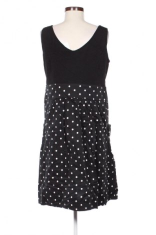 Kleid City Chic, Größe S, Farbe Mehrfarbig, Preis 20,99 €