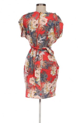 Рокля Closet London, Размер M, Цвят Многоцветен, Цена 82,99 лв.