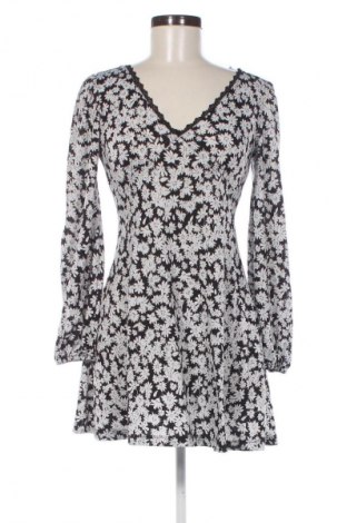 Kleid Cropp, Größe S, Farbe Mehrfarbig, Preis 24,55 €