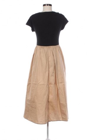 Kleid Ebelieve, Größe M, Farbe Beige, Preis € 14,83