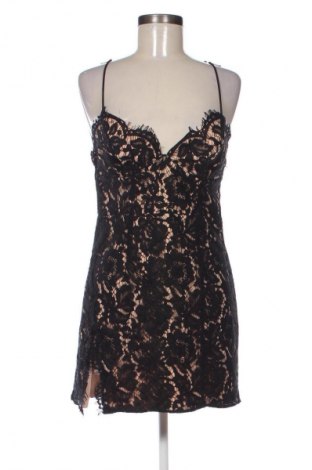 Kleid Fame and Partners, Größe M, Farbe Schwarz, Preis 23,52 €