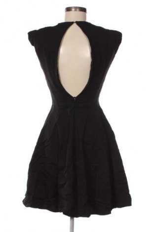 Sukienka French Connection, Rozmiar S, Kolor Czarny, Cena 268,99 zł