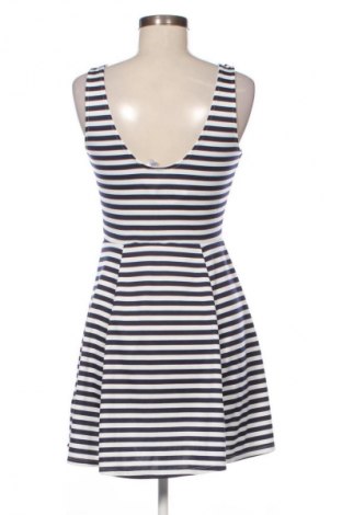 Šaty  H&M, Velikost L, Barva Vícebarevné, Cena  367,00 Kč