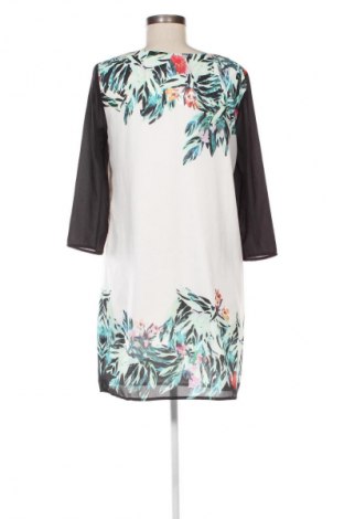 Šaty  H&M, Velikost M, Barva Vícebarevné, Cena  309,00 Kč