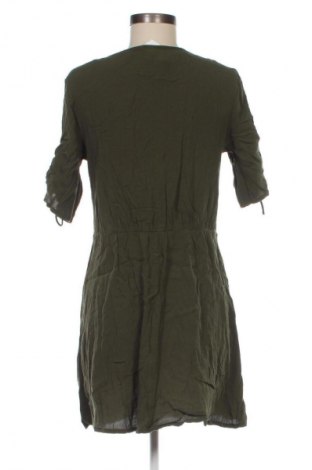 Рокля H&M, Размер M, Цвят Зелен, Цена 48,99 лв.