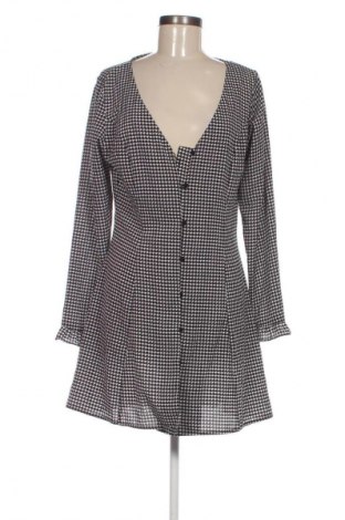 Рокля H&M Divided, Размер XL, Цвят Многоцветен, Цена 31,23 лв.