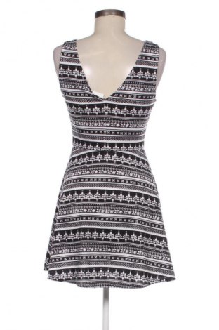 Šaty  H&M Divided, Veľkosť M, Farba Viacfarebná, Cena  14,83 €
