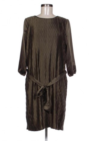 Kleid More & More, Größe M, Farbe Grün, Preis 84,19 €