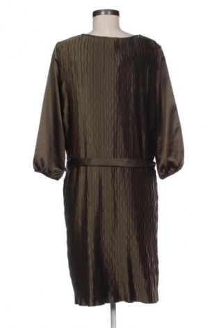 Kleid More & More, Größe M, Farbe Grün, Preis 84,19 €