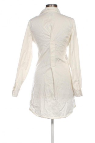 Kleid NA-KD, Größe S, Farbe Weiß, Preis 24,55 €