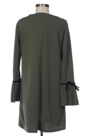 Kleid NEW COLLECTION, Größe M, Farbe Grün, Preis 25,00 €