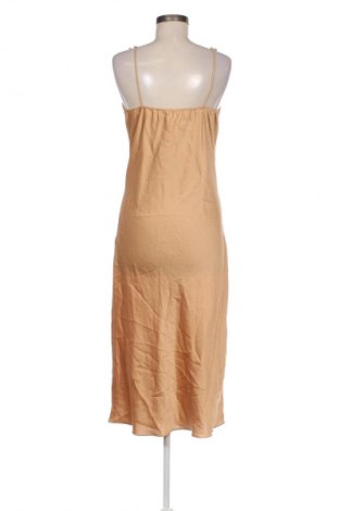 Рокля NEW COLLECTION, Размер S, Цвят Бежов, Цена 107,88 лв.