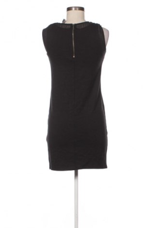 Kleid Naf Naf, Größe S, Farbe Schwarz, Preis 28,99 €