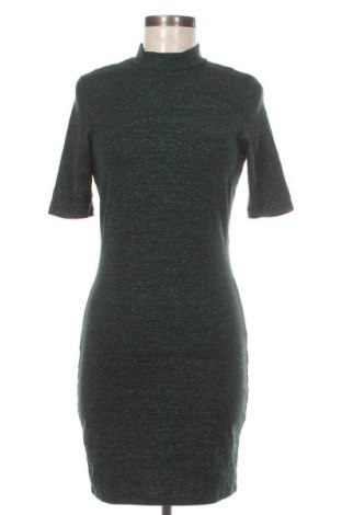 Kleid Pigalle, Größe M, Farbe Grün, Preis 20,99 €