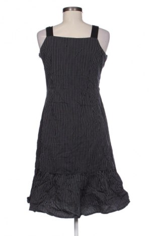 Kleid Plains & Prints, Größe M, Farbe Mehrfarbig, Preis 33,99 €