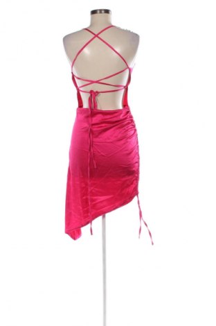 Kleid Pretty Little Thing, Größe M, Farbe Rosa, Preis 16,99 €