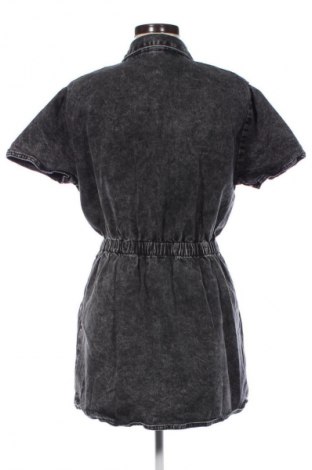 Φόρεμα Pull&Bear, Μέγεθος M, Χρώμα Μαύρο, Τιμή 19,79 €