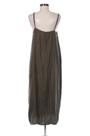 Sukienka Pull&Bear, Rozmiar XL, Kolor Zielony, Cena 66,67 zł