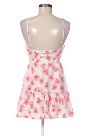 Φόρεμα Pull&Bear, Μέγεθος S, Χρώμα Πολύχρωμο, Τιμή 18,99 €