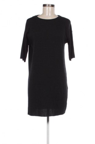 Sukienka Pull&Bear, Rozmiar S, Kolor Czarny, Cena 68,00 zł