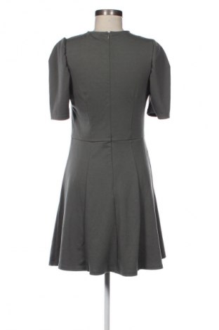 Kleid Reserved, Größe L, Farbe Grün, Preis 14,83 €