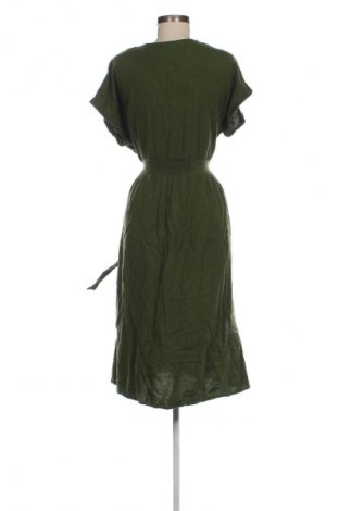 Kleid Reserved, Größe M, Farbe Grün, Preis 24,55 €
