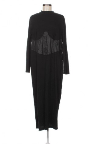 Kleid SHEIN, Größe XXL, Farbe Schwarz, Preis 31,99 €