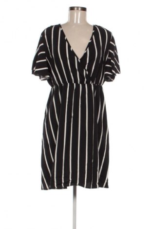 Kleid SHEIN, Größe XL, Farbe Mehrfarbig, Preis 20,99 €