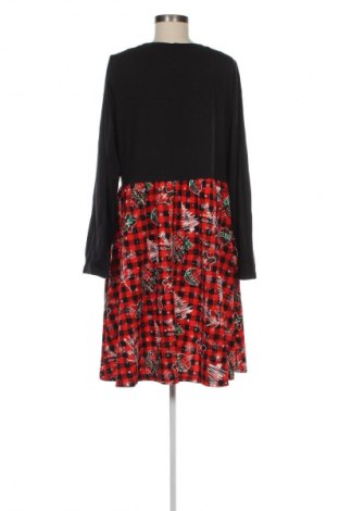 Φόρεμα SHEIN, Μέγεθος 3XL, Χρώμα Πολύχρωμο, Τιμή 18,99 €