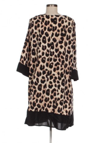 Kleid SHEIN, Größe 3XL, Farbe Mehrfarbig, Preis 20,99 €