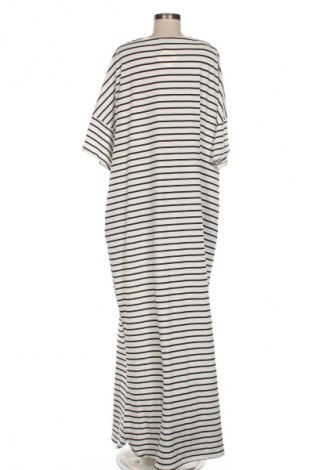 Kleid SHEIN, Größe 3XL, Farbe Mehrfarbig, Preis € 20,99