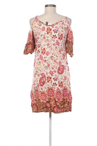Φόρεμα SHEIN, Μέγεθος M, Χρώμα Λευκό, Τιμή 5,99 €