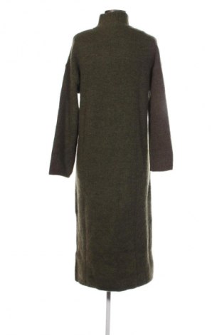 Kleid Selected Femme, Größe M, Farbe Grün, Preis 132,99 €