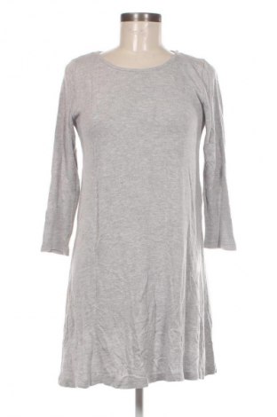 Φόρεμα Stradivarius, Μέγεθος M, Χρώμα Γκρί, Τιμή 18,99 €
