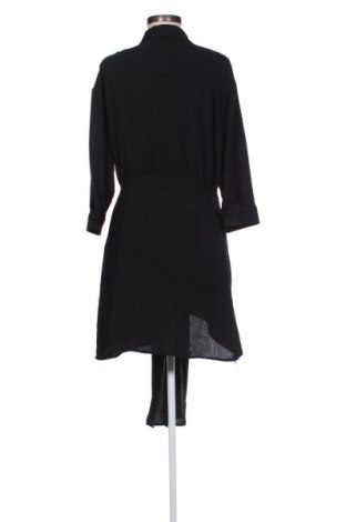 Kleid Stradivarius, Größe L, Farbe Schwarz, Preis 20,87 €