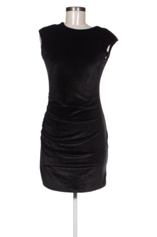 Kleid Stradivarius, Größe M, Farbe Schwarz, Preis 14,75 €