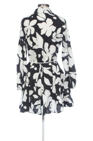 Kleid Stradivarius, Größe L, Farbe Mehrfarbig, Preis 14,83 €