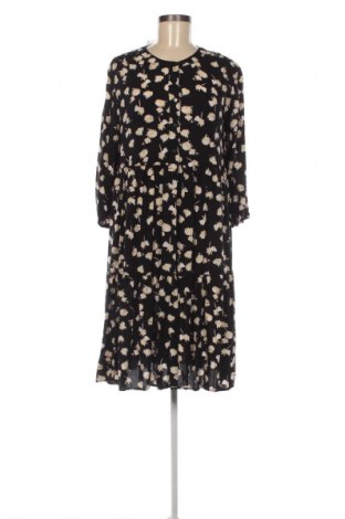 Kleid Taifun, Größe M, Farbe Mehrfarbig, Preis € 43,00