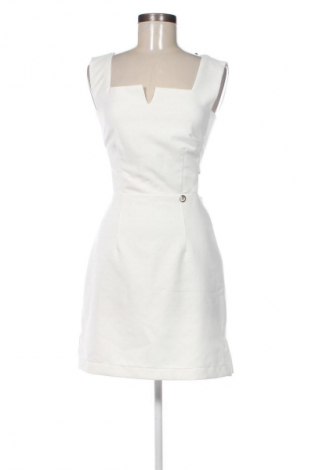 Ruha Unbranded, Méret M, Szín Fehér, Ár 5 800 Ft
